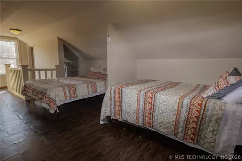 Bedroom - 37801 County Road 492 Rd, Eucha, OK 74342 photo 4 of 13