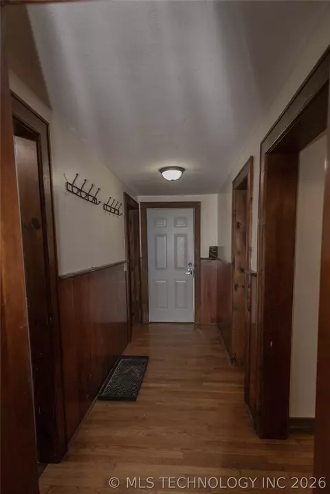 Entry Way - 37801 County Road 492 Rd, Eucha, OK 74342 photo 2 of 4