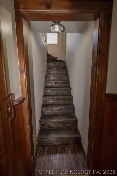 Entry Way - 37801 County Road 492 Rd, Eucha, OK 74342 photo 3 of 4