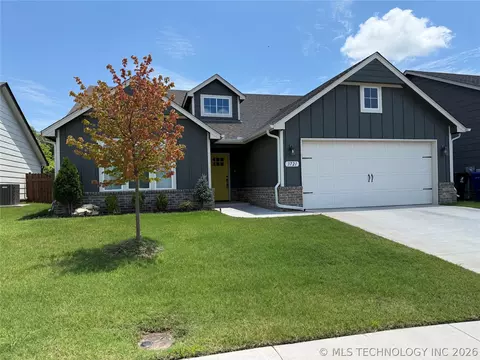 3721 N 39th St, Broken Arrow, OK 74014