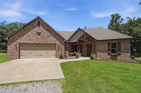 33807 E 703 Dr, Wagoner, OK 74467
