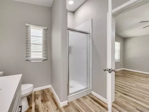 Bath - 421065 E 1174 Rd, Eufaula, OK 74432 photo 3 of 4