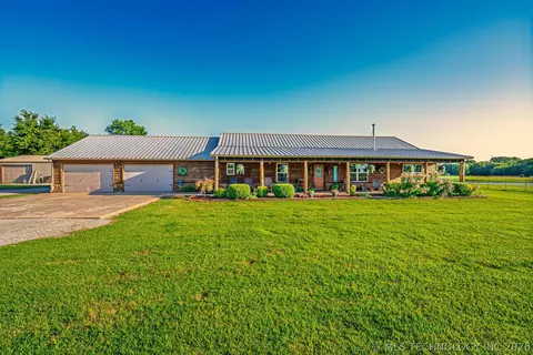 Exterior - 25508 E 740 Rd, Wagoner, OK 74467 photo 1 of 11
