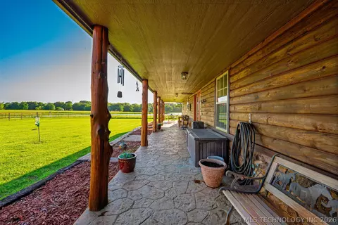 Exterior - 25508 E 740 Rd, Wagoner, OK 74467 photo 7 of 11