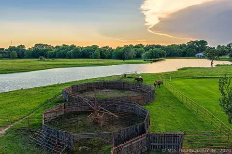 View/Area - 25508 E 740 Rd, Wagoner, OK 74467 photo 7 of 16