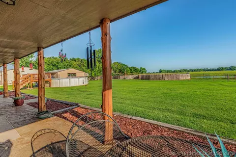 Exterior - 25508 E 740 Rd, Wagoner, OK 74467 photo 8 of 11