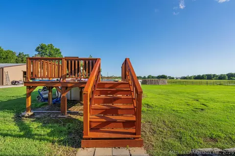 Exterior - 25508 E 740 Rd, Wagoner, OK 74467 photo 10 of 11