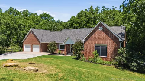 11005 E 156th St N, Collinsville, OK 74021