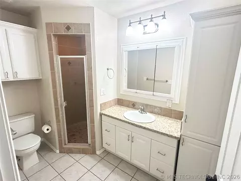 Bath - 13236 E 30th Place C, Tulsa, OK 74134 photo 2 of 2
