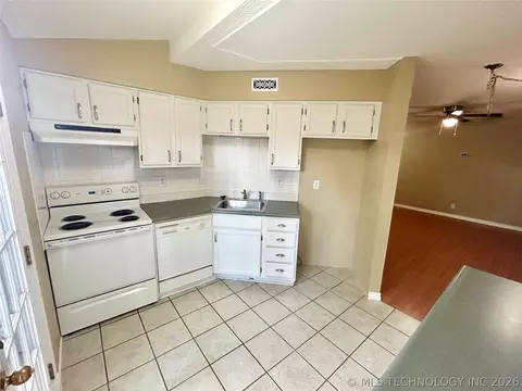 Kitchen - 13236 E 30th Place C, Tulsa, OK 74134 photo 1 of 3