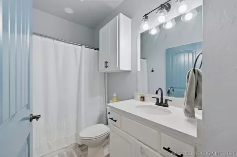 Bath - 900 E 6th, Ada, OK 74820 photo 1 of 2