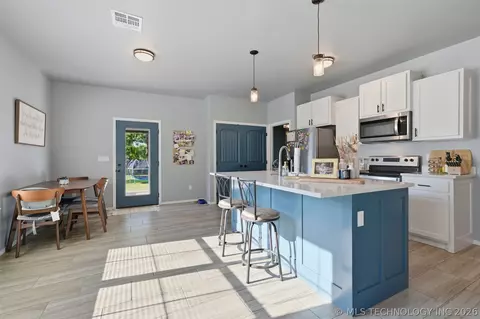 Kitchen - 900 E 6th, Ada, OK 74820 photo 1 of 2