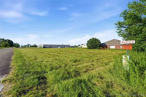 1100 Knapp Ave, Warner, OK 74469 photo 32