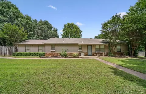 25001 E 110th St S, Broken Arrow, OK 74014