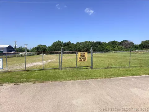 1800 S Haynie St, Skiatook, OK 74070