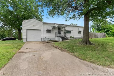 7104 E 8th St, Tulsa, OK 74112 photo 8