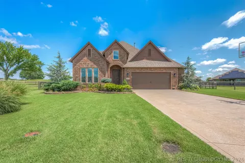 11351 S 281st East Pl, Coweta, OK 74429