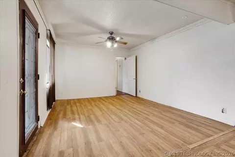 Living - 115 Main St, Hendrix, OK 74741 photo 1 of 8