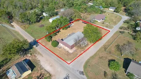 View/Area - 115 Main St, Hendrix, OK 74741 photo 2 of 4