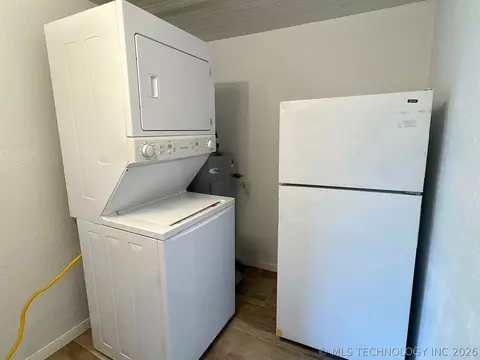 Other - 410 E 2nd St, Stroud, OK 74079 photo 9 of 12