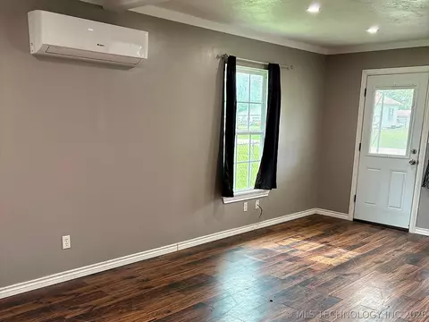 Living - 410 E 2nd St, Stroud, OK 74079 photo 7 of 7