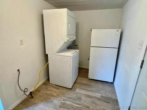Other - 410 E 2nd St, Stroud, OK 74079 photo 8 of 12