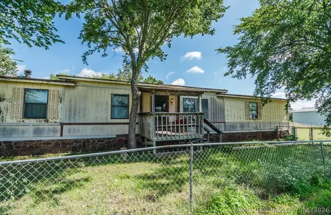15615 Buchanan Rd, Mounds, OK 74047