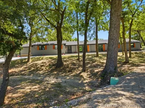 106 S New Bethel, Ada, OK 74820