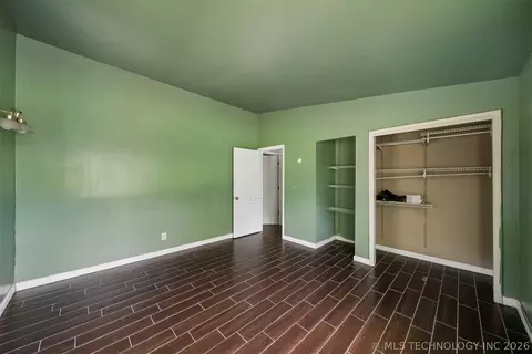 Bedroom - 2507 E Sidney Ave, Broken Arrow, OK 74014 photo 3 of 3
