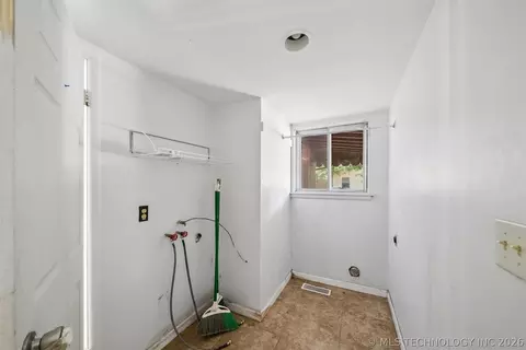 Other - 2507 E Sidney Ave, Broken Arrow, OK 74014 photo 3 of 6