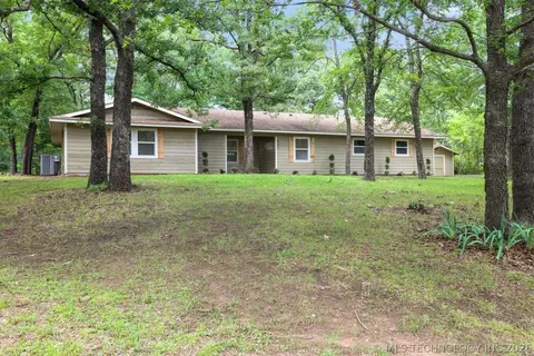 927 Rolling Wood Hls, Durant, OK 74701