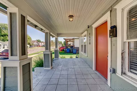 2520 E 7th St, Tulsa, OK 74104 photo 3
