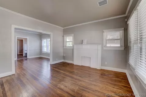 2520 E 7th St, Tulsa, OK 74104 photo 6