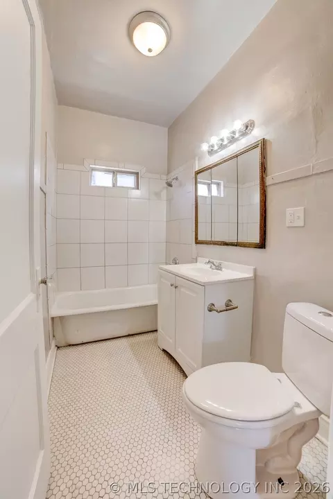 2520 E 7th St, Tulsa, OK 74104 photo 18