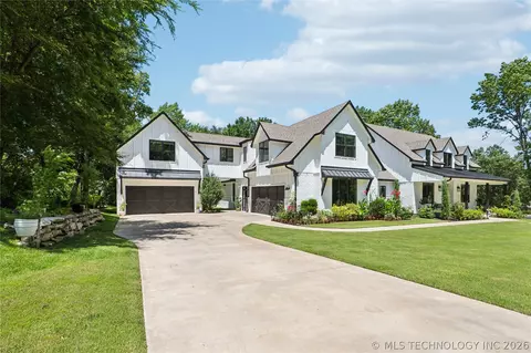 7604 S 6th St, Broken Arrow, OK 74011