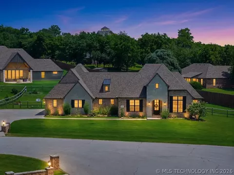 8627 E 104th St N, Owasso, OK 74055