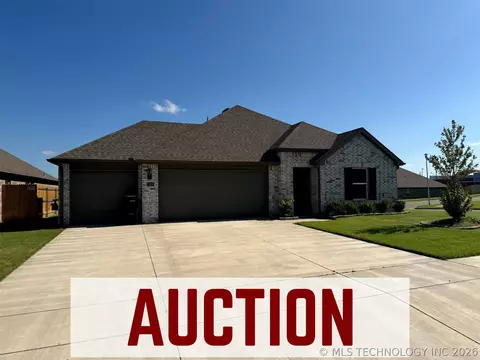 7303 E Oak Ridge Ct, Broken Arrow, OK 74014