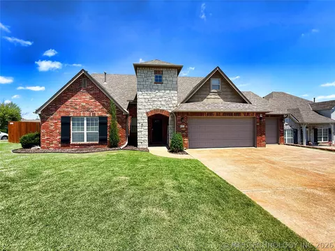 831 W 148th St S, Glenpool, OK 74033