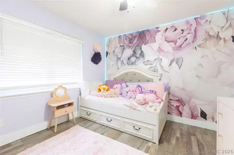 Bedroom - 804 E Pierce Ave, Mcalester, OK 74501 photo 3 of 6