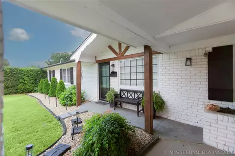 Exterior - 804 E Pierce Ave, Mcalester, OK 74501 photo 7 of 8