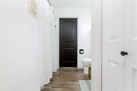 Entry Way - 804 E Pierce Ave, Mcalester, OK 74501 photo 7 of 8