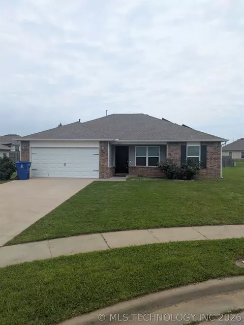 1521 S 29th Ct, Broken Arrow, OK 74014