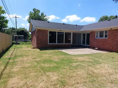 Exterior - 6604 E 26th Ct, Tulsa, OK 74129 photo 7 of 9