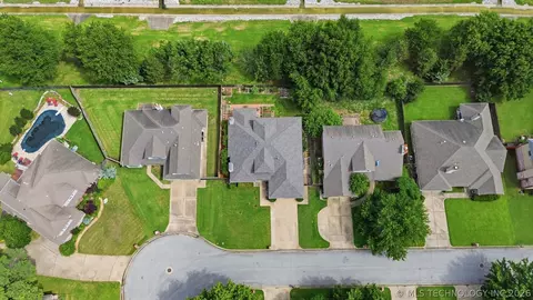 View/Area - 10907 E 74th St, Tulsa, OK 74133 photo 1 of 2