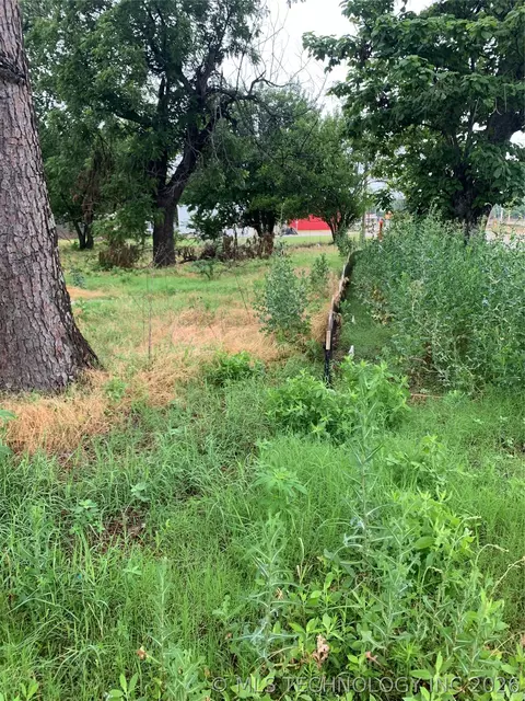 Hide-a-way Road, Thackerville, OK 73459