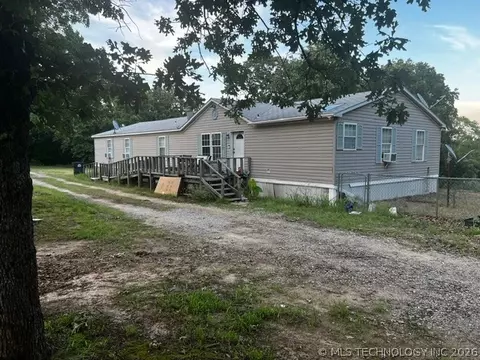 723 Seminole Pass, Sand Springs, OK 74063
