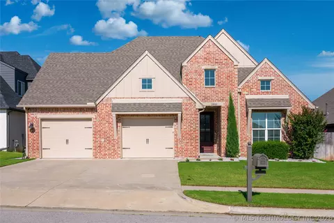 13863 S 21st Pl, Bixby, OK 74008