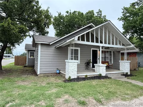 Exterior - 1002 E Walnut St, Cushing, OK 74023 photo 19 of 20