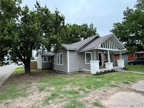 Exterior - 1002 E Walnut St, Cushing, OK 74023 photo 20 of 20