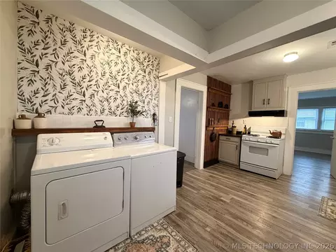 Other - 1002 E Walnut St, Cushing, OK 74023 photo 6 of 8
